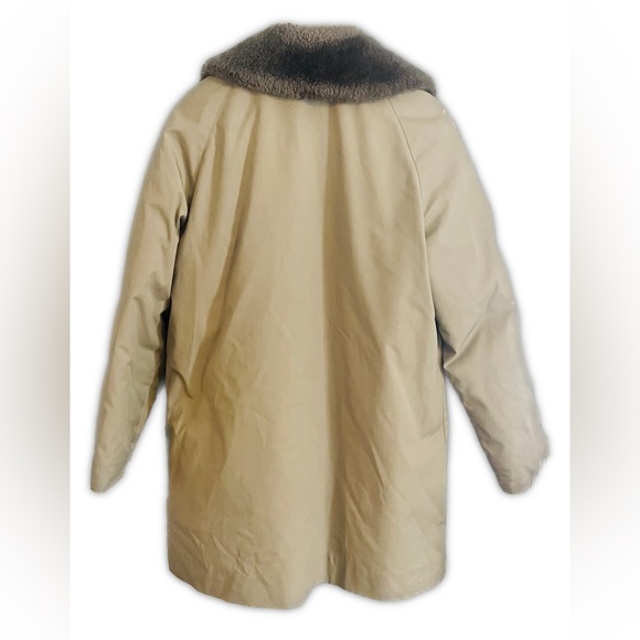 Vintage Women's Goose Down Jacket Coat Large Faux Fur Collar Eddie Bauer Seattle - Picture 3 of 8